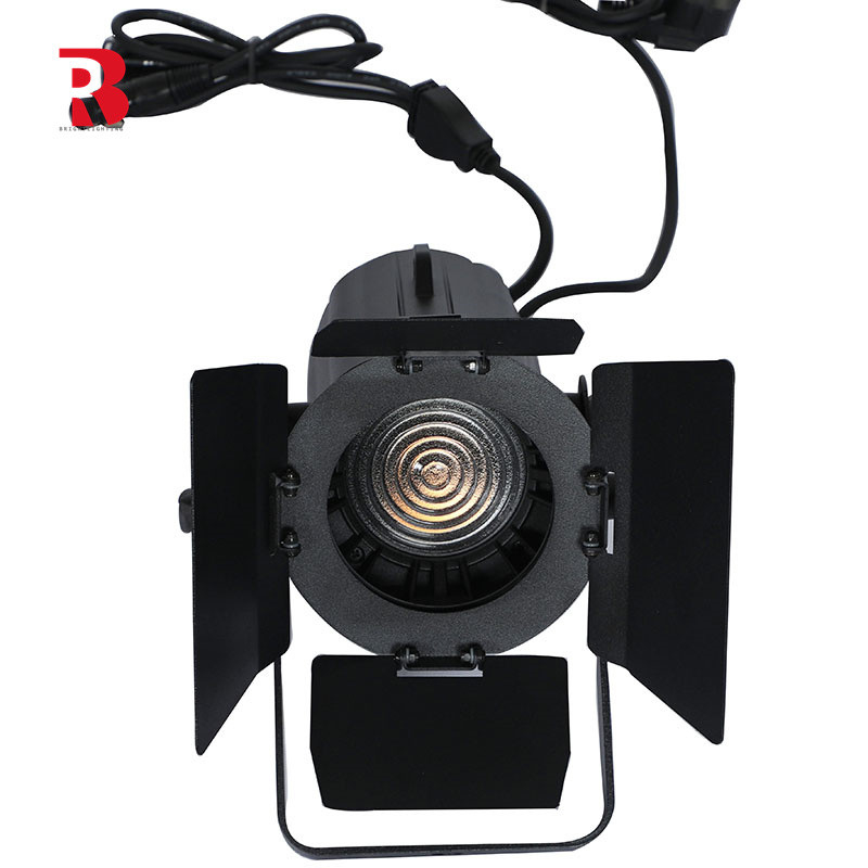 No Noise Fan Led Small Volume Stage Spot Light with Zoom for Small Studio (Küçük stüdyo için Zoom ile küçük hacimli sahne ışığı)