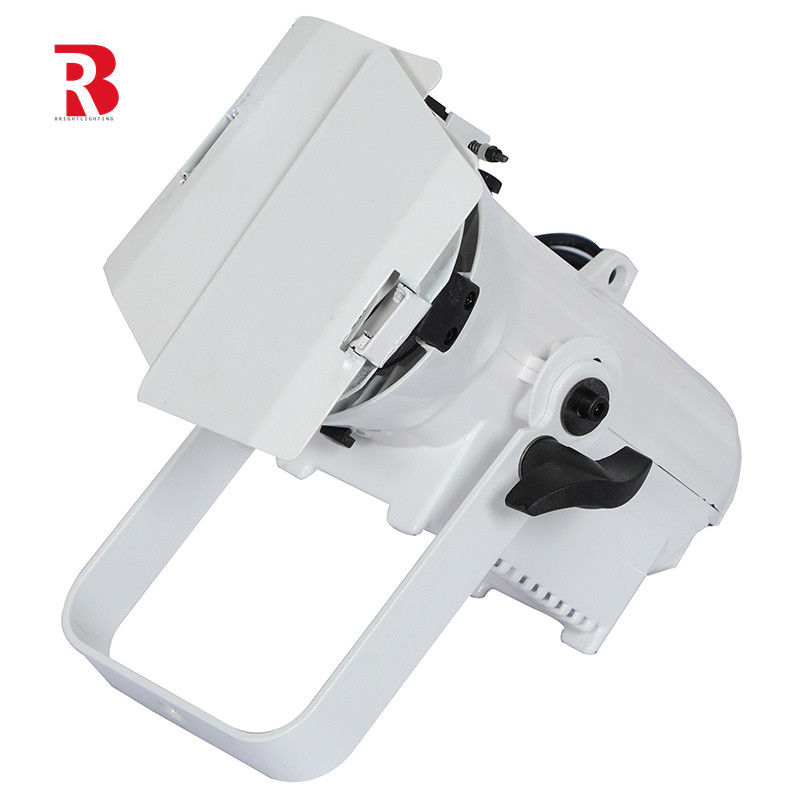 No Noise Fan Led Small Volume Stage Spot Light with Zoom for Small Studio (Küçük stüdyo için Zoom ile küçük hacimli sahne ışığı)